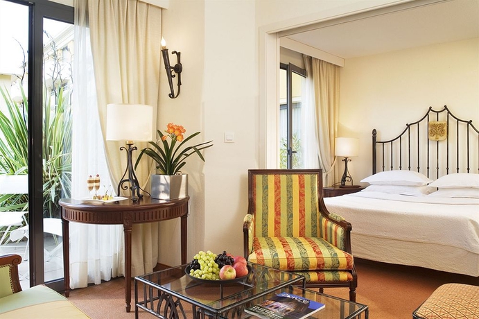 Imagen de la habitación del Hotel Avignon Grand. Foto 8