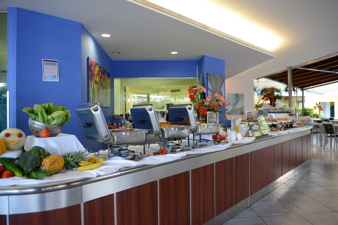 Imagen del bar/restaurante del Hotel Avila Beach. Foto 2