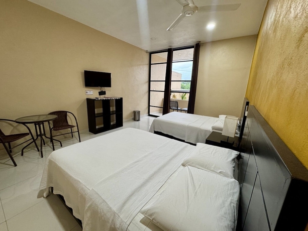 Imagen de la habitación del Hotel Avila. Foto 4