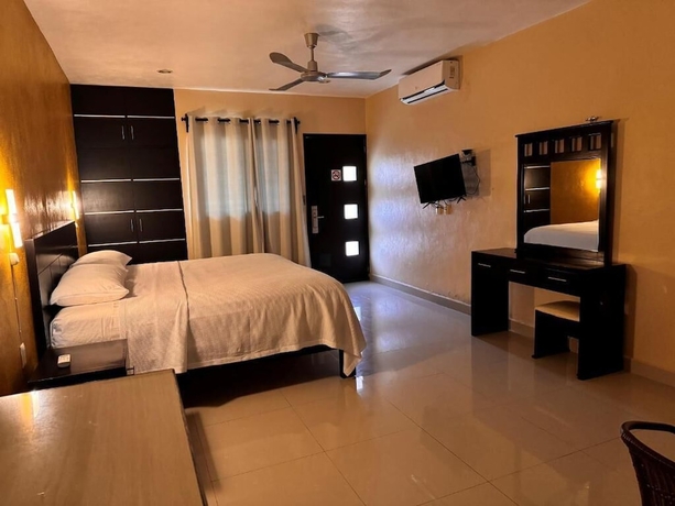 Imagen de la habitación del Hotel Avila. Foto 6
