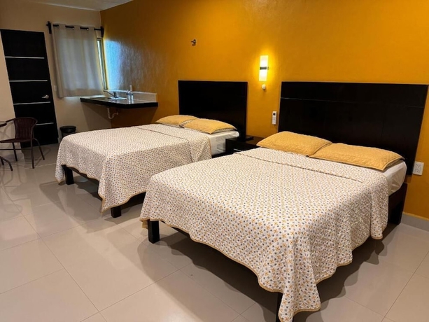 Imagen de la habitación del Hotel Avila. Foto 8