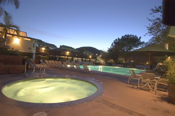 Imagen de la piscina del Hotel Avila Village Inn. Foto 19