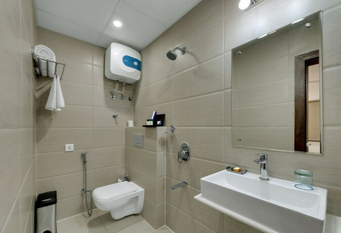 Imagen de la habitación del Hotel Avins Beacon. Foto 25