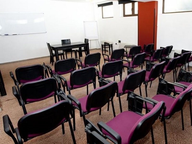 Imagen general del Hotel Avis. Foto 4