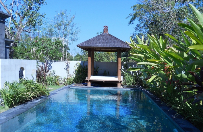 Imagen de la piscina del Hotel Avisara Villa. Foto 17