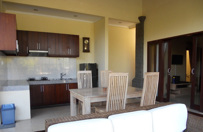Imagen del bar/restaurante del Hotel Avisara Villa. Foto 3