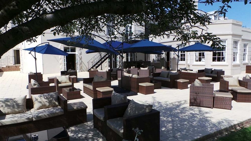 Imagen de los exteriores del Hotel Avisford Park. Foto 12