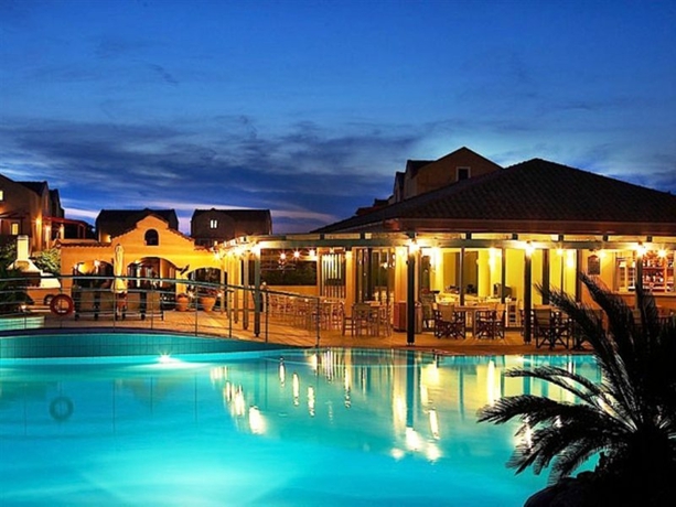 Imagen general del Hotel Avithos Resort Apartments. Foto 3