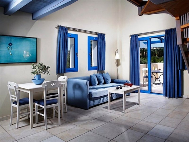 Imagen general del Hotel Avithos Resort Apartments. Foto 15