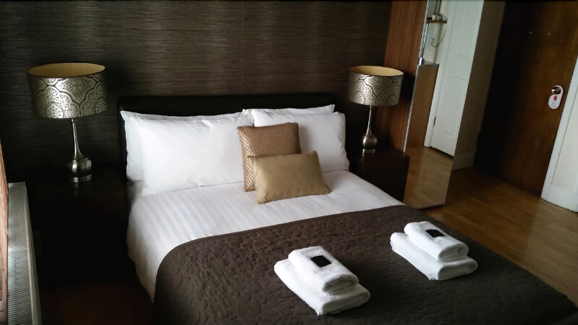 Imagen de la habitación del Hotel Aviva Studio. Foto 3