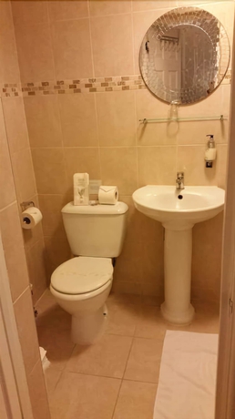 Imagen de la habitación del Hotel Aviva Studio. Foto 5
