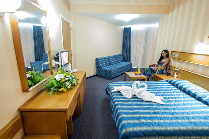 Imagen de la habitación del Hotel Avlida. Foto 3