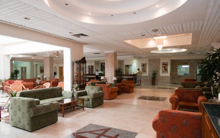 Imagen de los interiores del Hotel Avlida. Foto 13