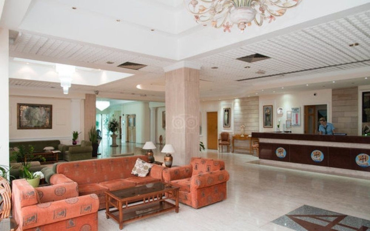 Imagen de los interiores del Hotel Avlida. Foto 14