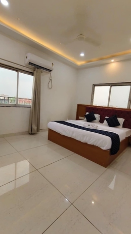 Imagen de la habitación del Hotel Avni. Foto 8
