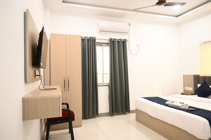 Imagen de la habitación del Hotel Avni. Foto 14