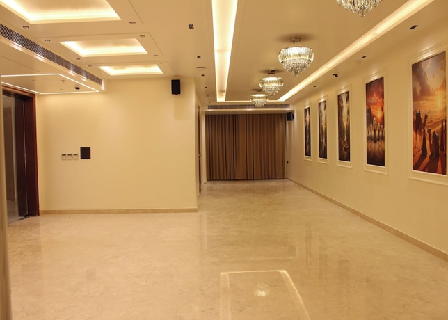 Imagen de los interiores del Hotel Avnish. Foto 10