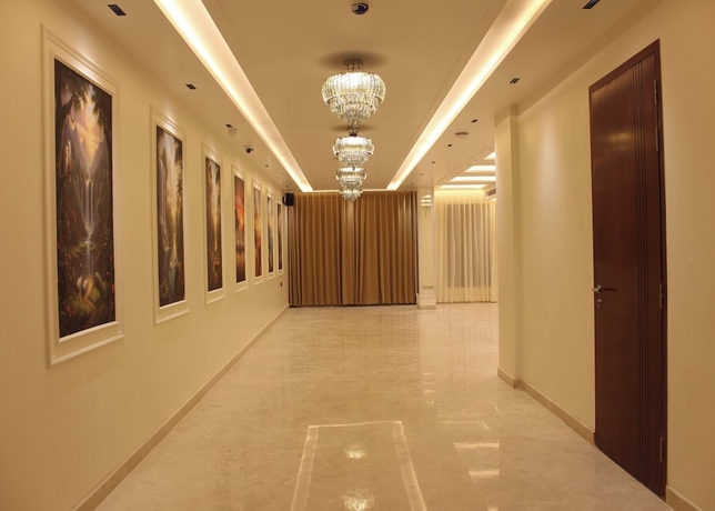 Imagen de los interiores del Hotel Avnish. Foto 15