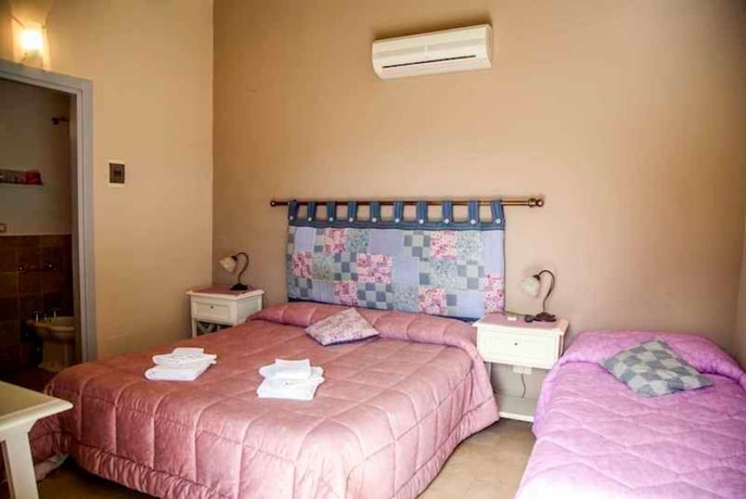 Imagen de la habitación del Hotel Avola Antica. Foto 4