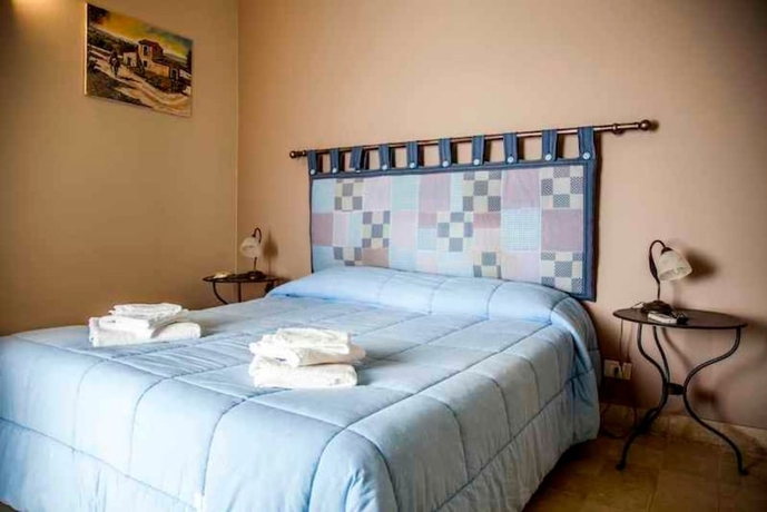 Imagen de la habitación del Hotel Avola Antica. Foto 11