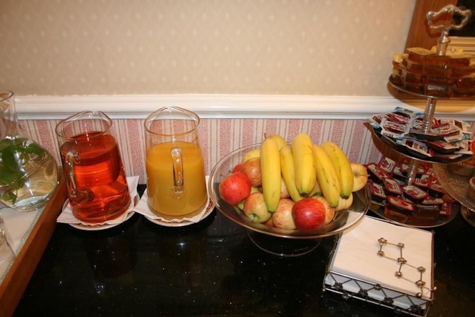 Imagen del bar/restaurante del Hotel Avon. Foto 7