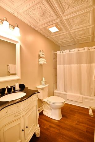 Imagen de la habitación del Hotel Avon Inn. Foto 10