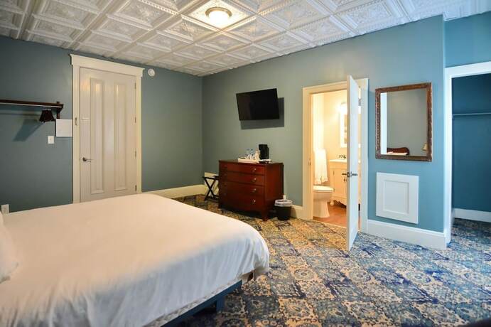 Imagen de la habitación del Hotel Avon Inn. Foto 16