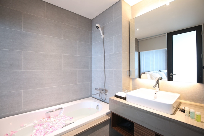 Imagen de la habitación del Hotel Avora. Foto 5