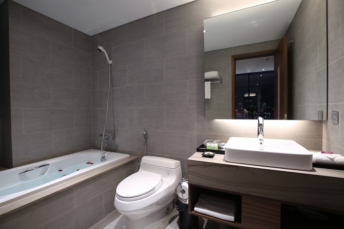 Imagen de la habitación del Hotel Avora. Foto 15