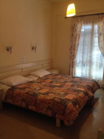 Imagen de la habitación del Hotel Avra, Aegina. Foto 8