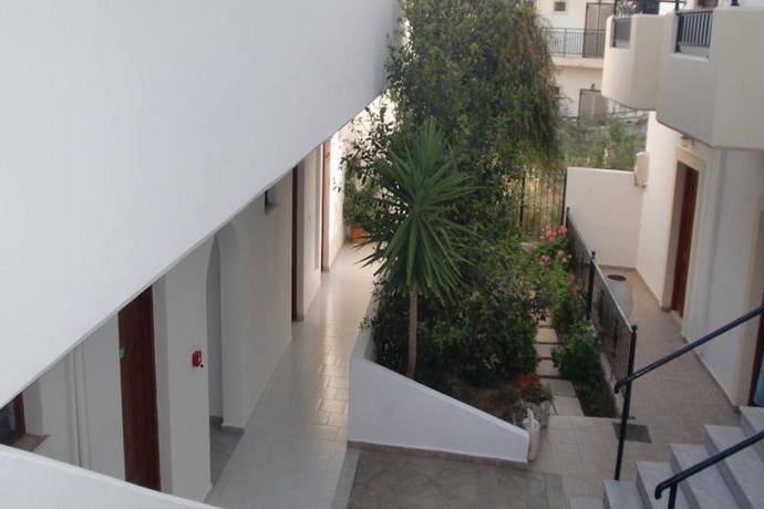 Imagen general del Hotel Avra, Agia Galini. Foto 3