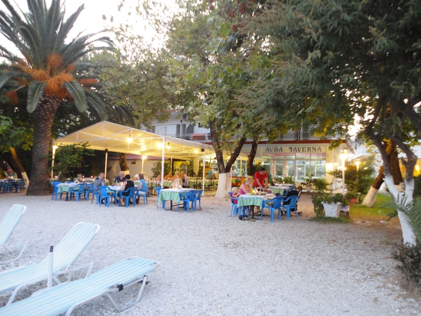 Imagen del bar/restaurante del Hotel Avra Beach. Foto 3