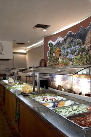 Imagen del bar/restaurante del Hotel Avra Beach Resort and Bungalows - All Inclusive. Foto 6