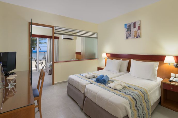 Imagen de la habitación del Hotel Avra Beach, Rodas. Foto 4