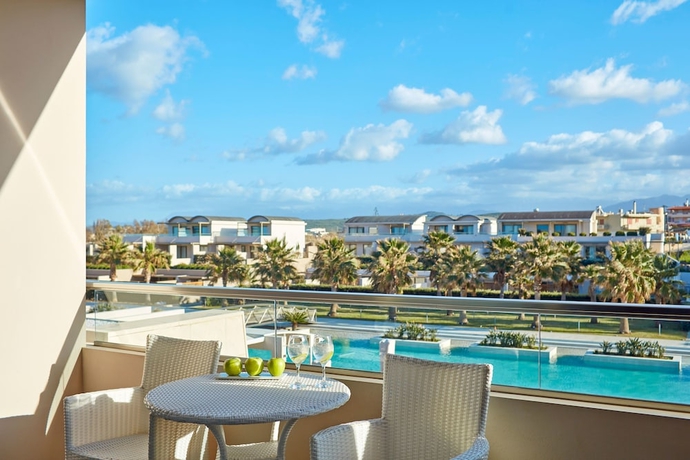 Imagen de la habitación del Hotel Avra Imperial. Foto 10