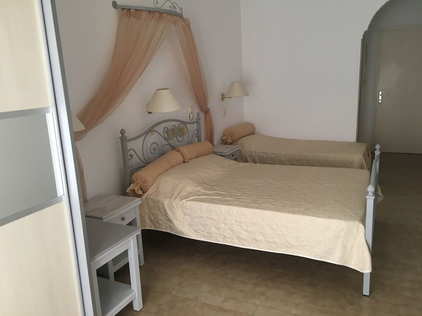 Imagen de la habitación del Hotel Avra, Kamari. Foto 2