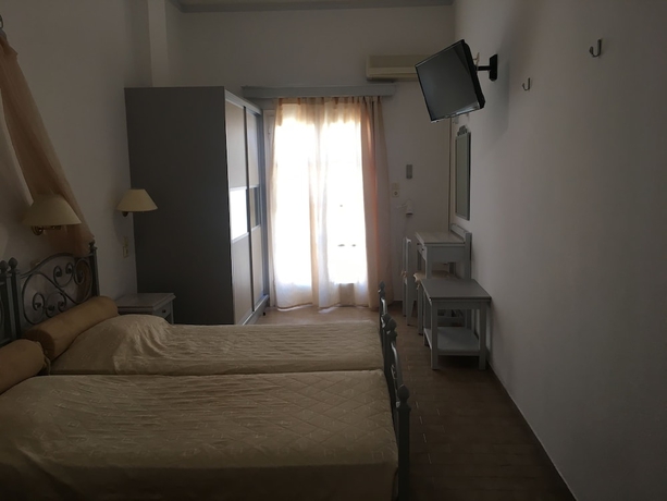 Imagen de la habitación del Hotel Avra, Kamari. Foto 4