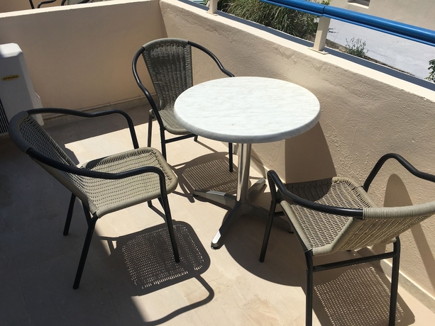 Imagen de la habitación del Hotel Avra, Kamari. Foto 10