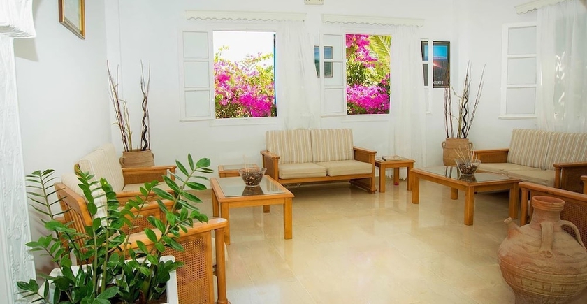 Imagen de los interiores del Hotel Avra, Kamari. Foto 19