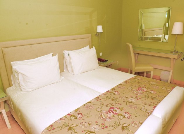 Imagen de la habitación del Hotel Avra, Katerini. Foto 3