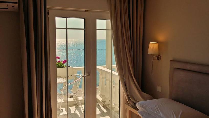 Imagen de la habitación del Hotel Avra, Katerini. Foto 9