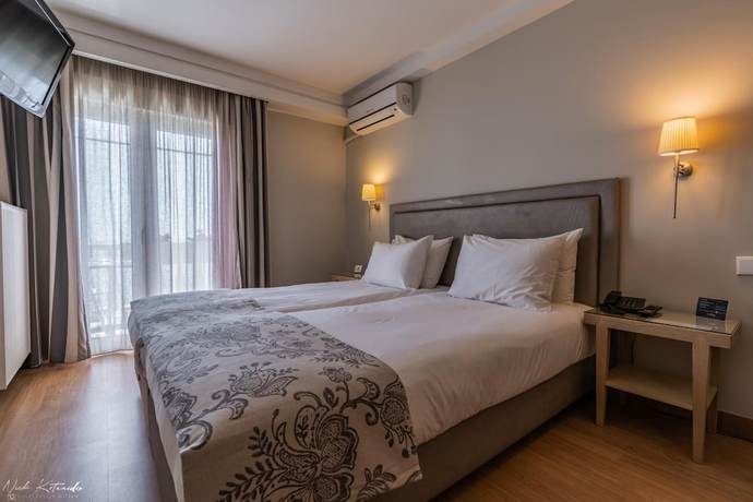 Imagen de la habitación del Hotel Avra, Katerini. Foto 11