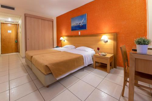 Imagen general del Hotel Avra, Methana. Foto 4