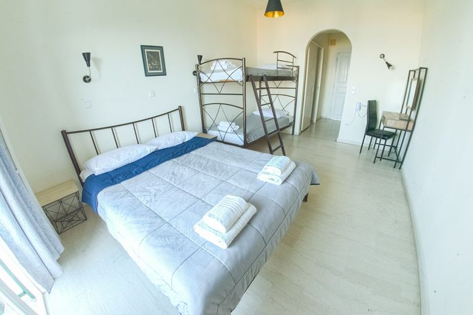 Imagen de la habitación del Hotel Avra Paradise Aparthotel. Foto 4