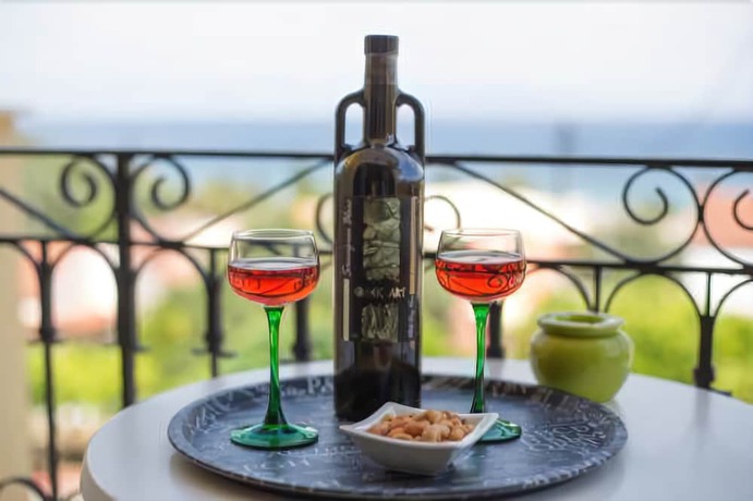 Imagen de la habitación del Hotel Avra Paradise Aparthotel. Foto 7