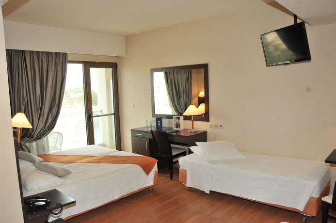 Imagen de la habitación del Hotel Avra, Rafina. Foto 4