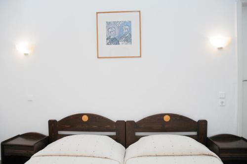 Imagen de la habitación del Hotel Avra, Tinos. Foto 8