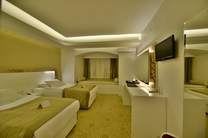 Imagen de la habitación del Hotel Avrasya. Foto 7