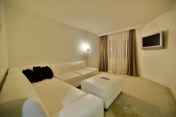 Imagen de la habitación del Hotel Avrasya. Foto 9