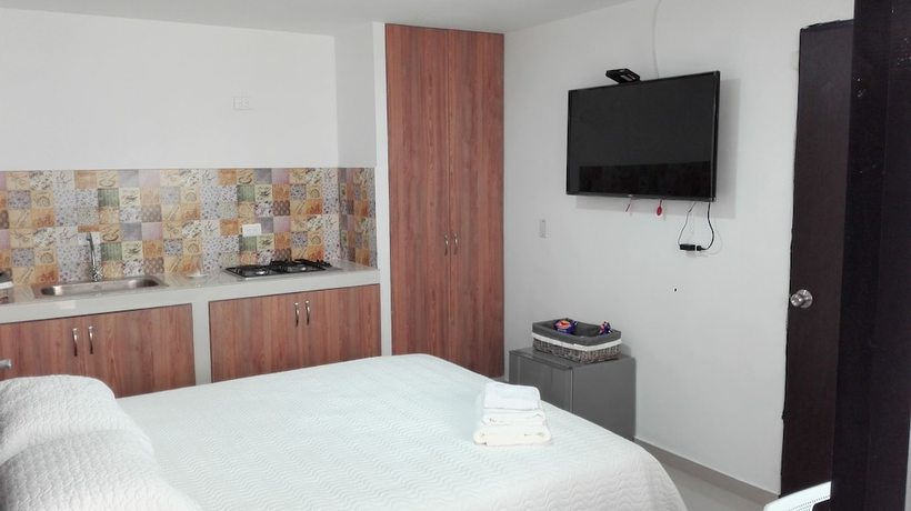 Imagen de la habitación del Hotel Avril. Foto 8